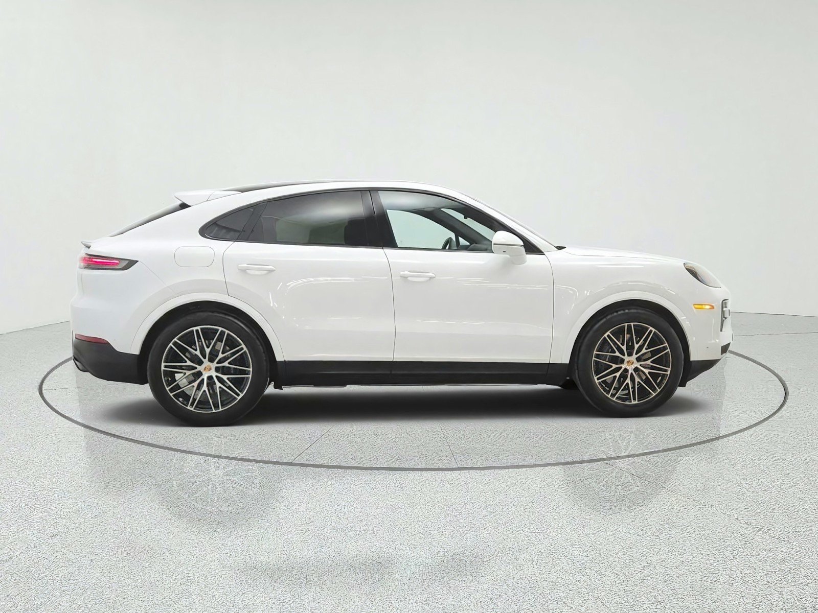 Used 2025 White Porsche Coupe AWD image 4