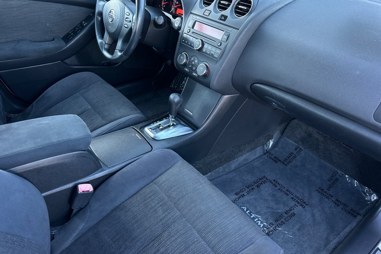 Used 2012 White Nissan 2.5 S image 18