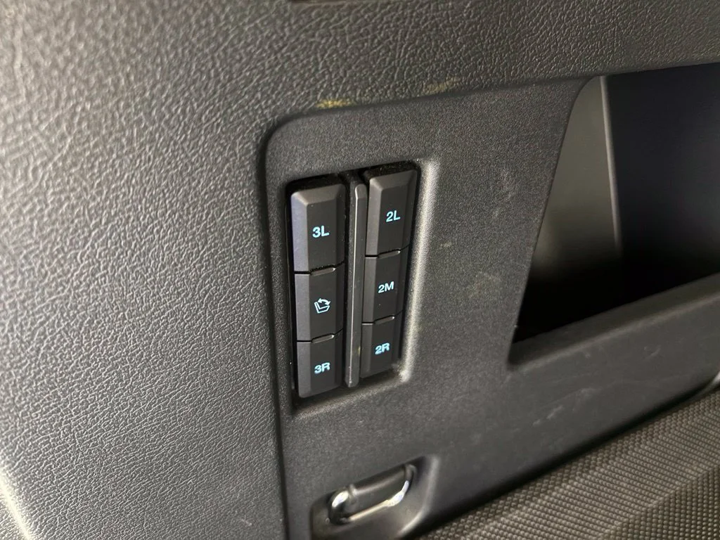 Used 2022 Black Ford Limited image 46