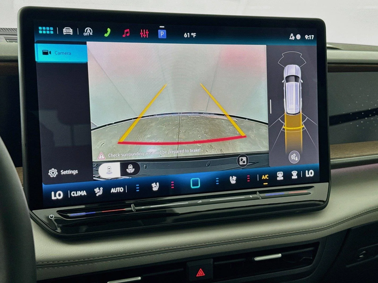 New 2027 Pure Gray Volkswagen SE w/Technology image 13