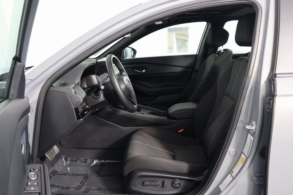 Used 2025 Urban Gray Pearl Honda Sport image 10