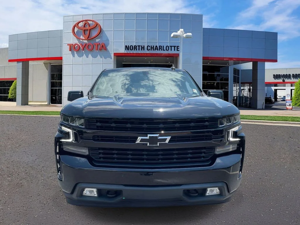 Used 2021 Black Chevrolet RST image 3