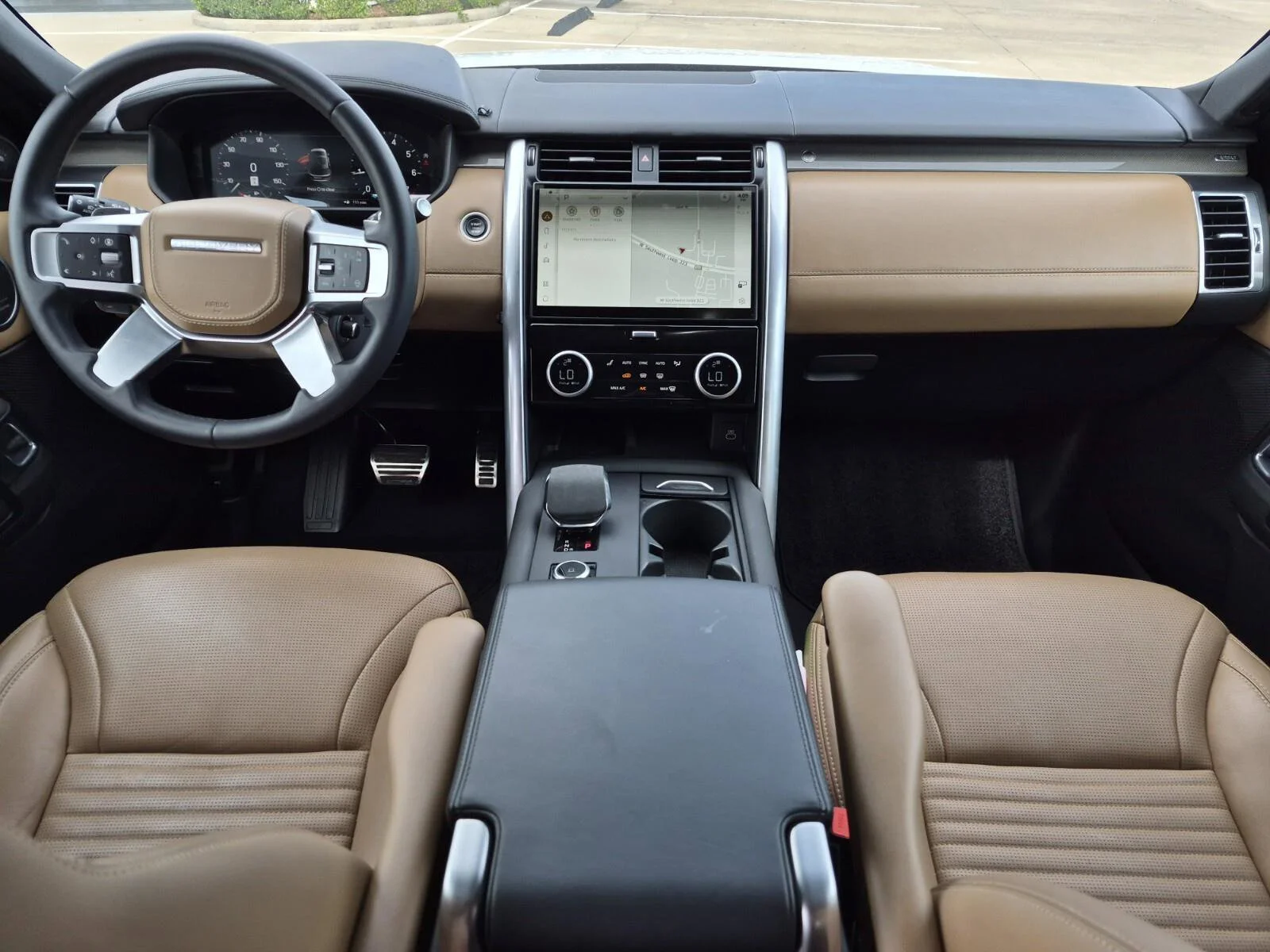 Used 2024 Fuji White Land Rover Metropolitan Edition image 20