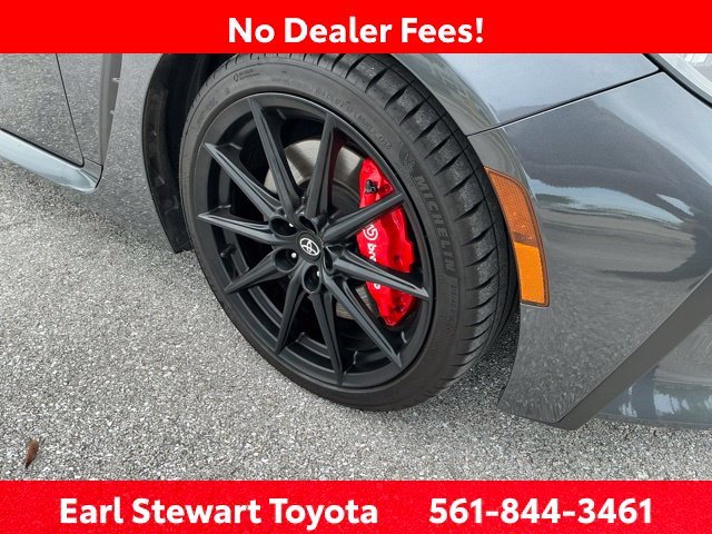 Certified Used 2025  Toyota Premium image 44