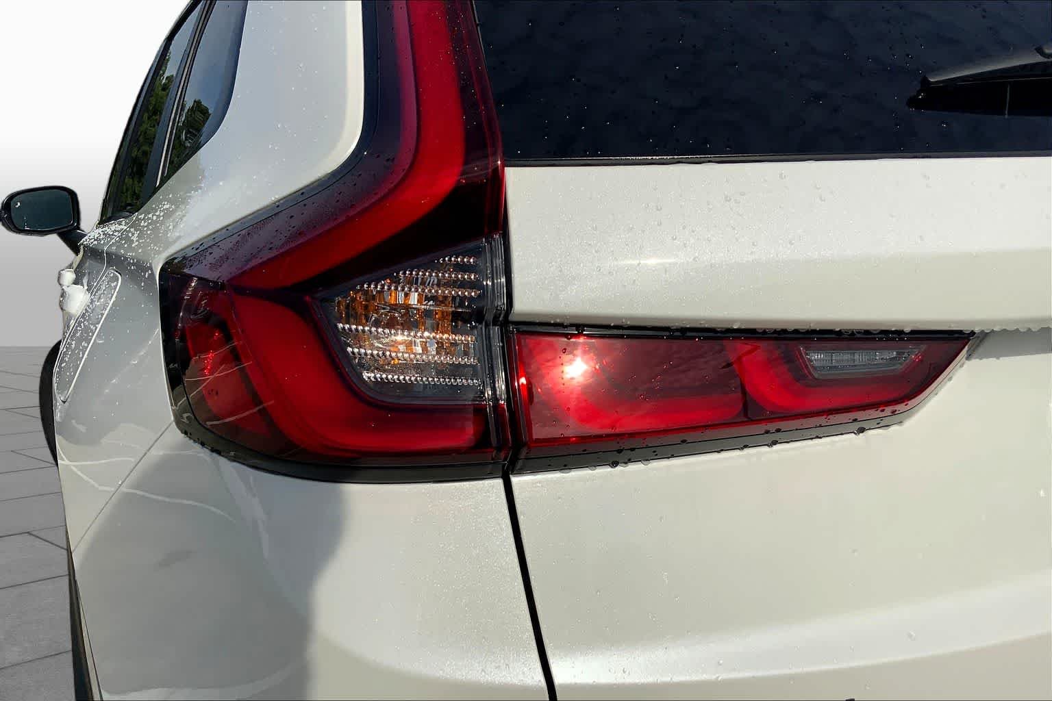 New 2026 Platinum White Pearl Honda AWD Sport Touring Hybrid image 14