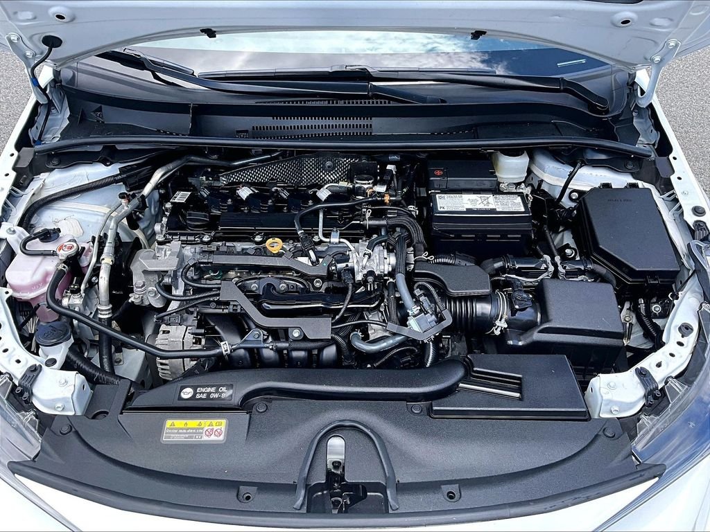 Used 2025 White Toyota LE image 30
