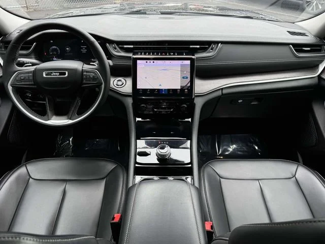Used 2023 Gray Jeep Limited image 17