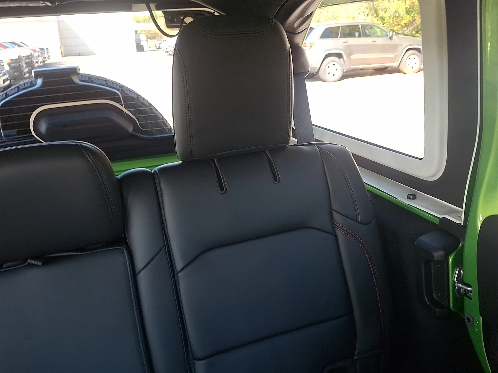 New 2026 Mojito Clear-Coat Exterior Paint Jeep Rubicon X image 15
