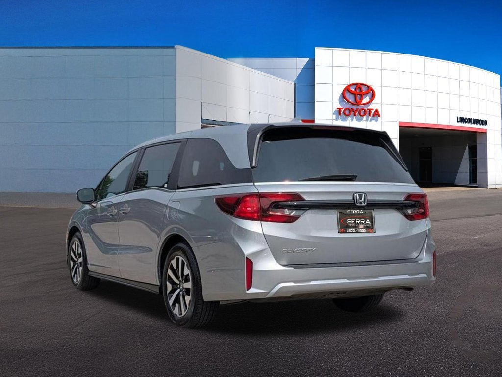Used 2025 Silver Honda EX-L image 14
