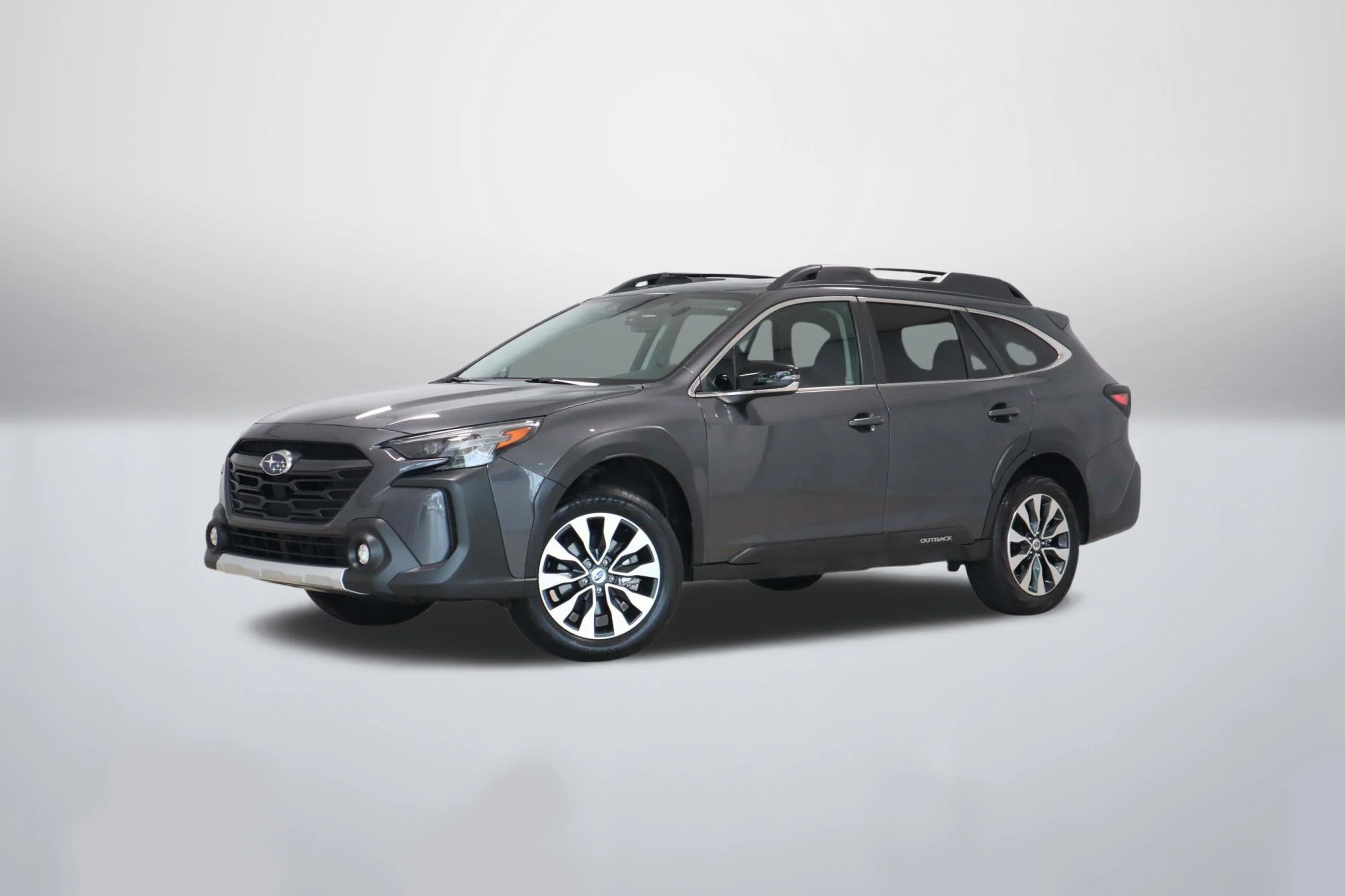 Used 2024 Magnetite Gray Metallic Subaru Limited image 1