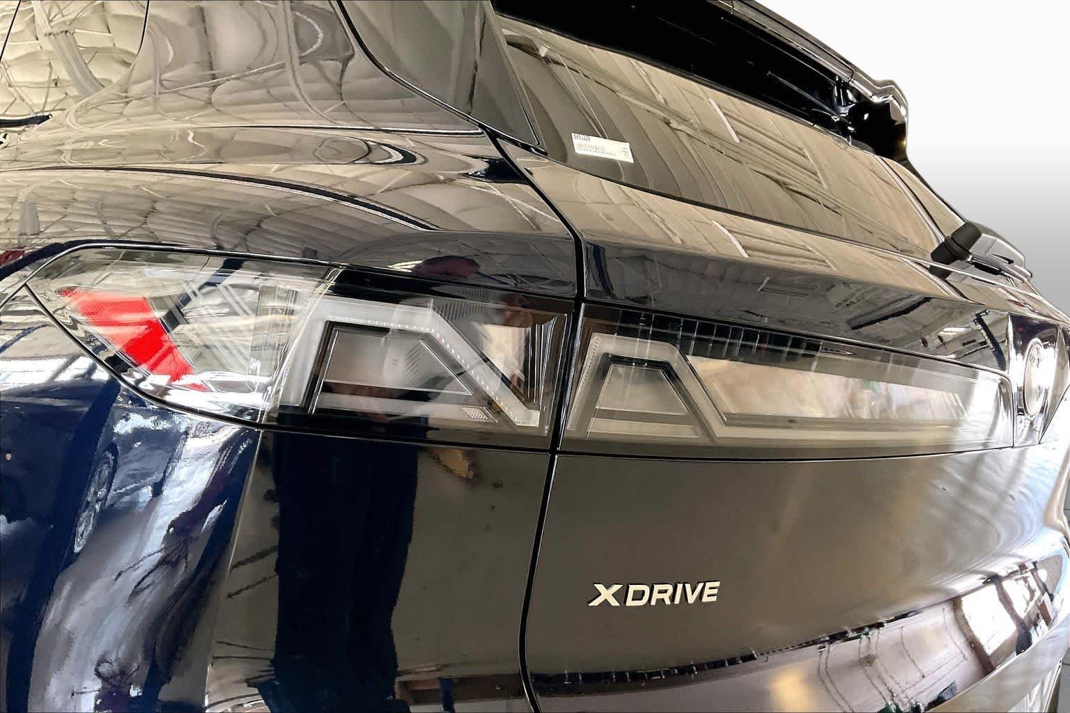 New 2027 Carbon Black Metallic BMW 40 xDrive image 14