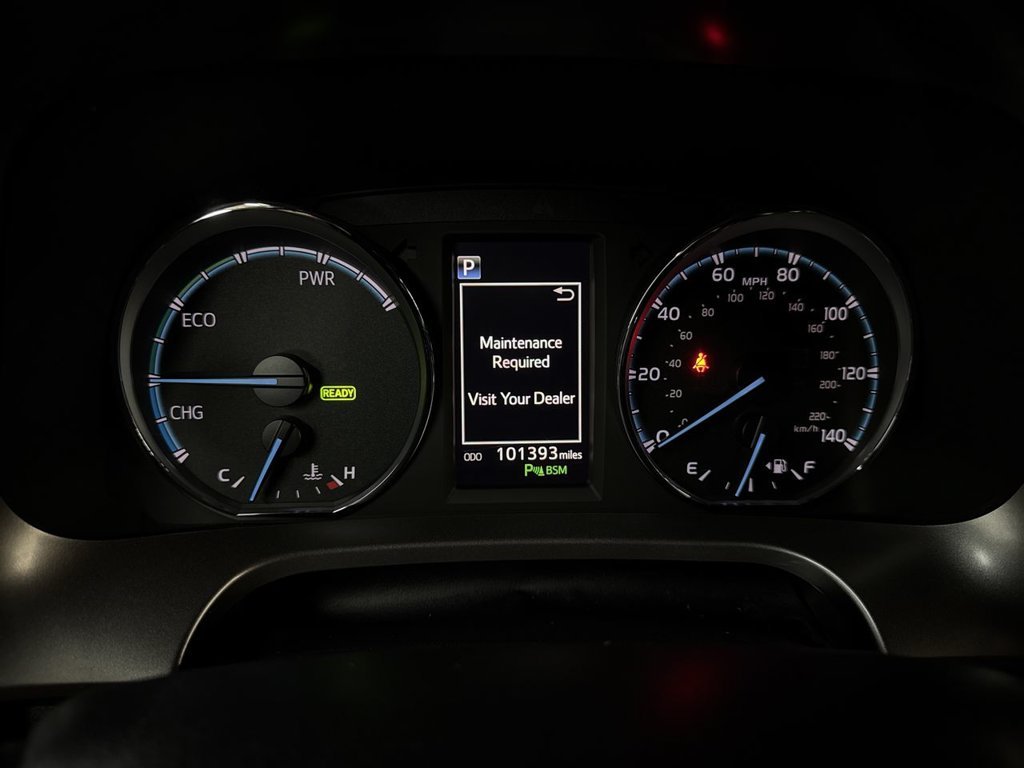 Used 2018 Magnetic Gray Metallic Toyota SE image 22