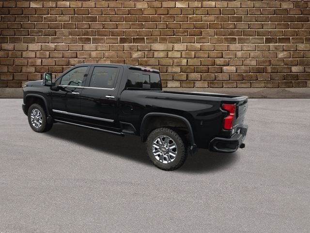 2024 Chevrolet Silverado 3500HD High Country photo 3