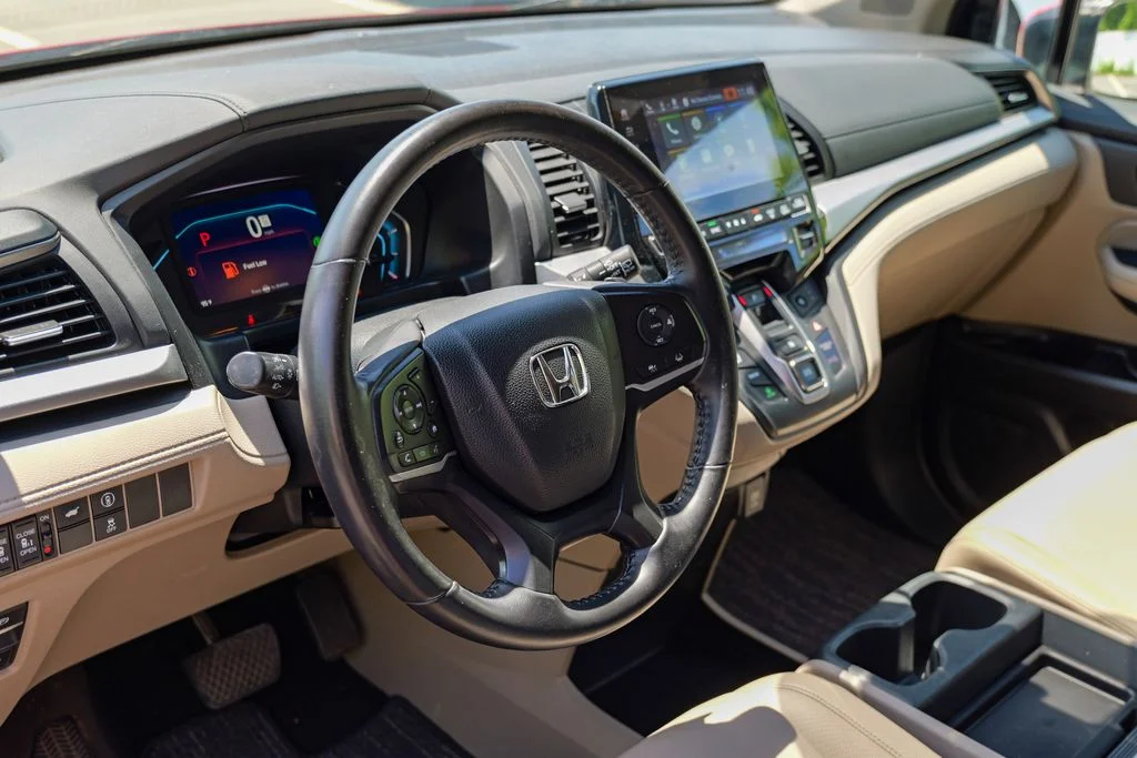 Used 2023 Red Honda EX-L image 21