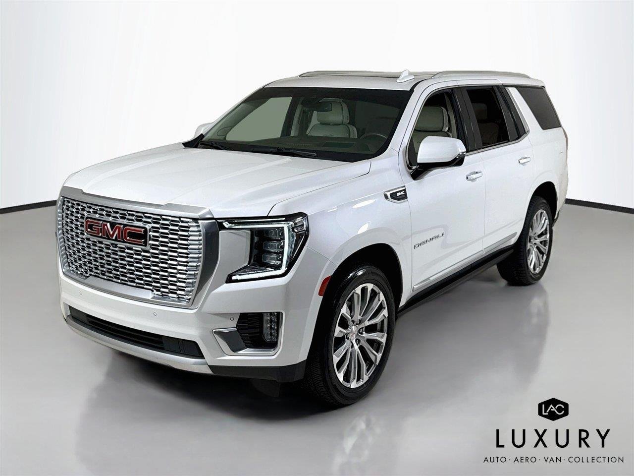 Used 2022 White Frost Tricoat GMC Denali | 22
