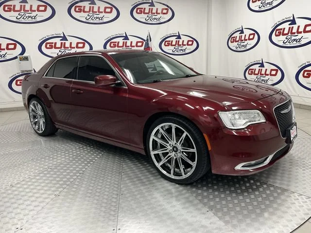 2018 Chrysler 300