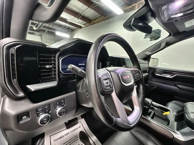 2024 GMC Sierra 1500 SLT - Photo 10