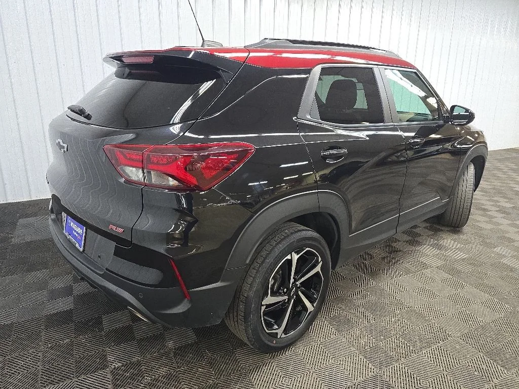 Used 2022 Black Chevrolet RS image 10