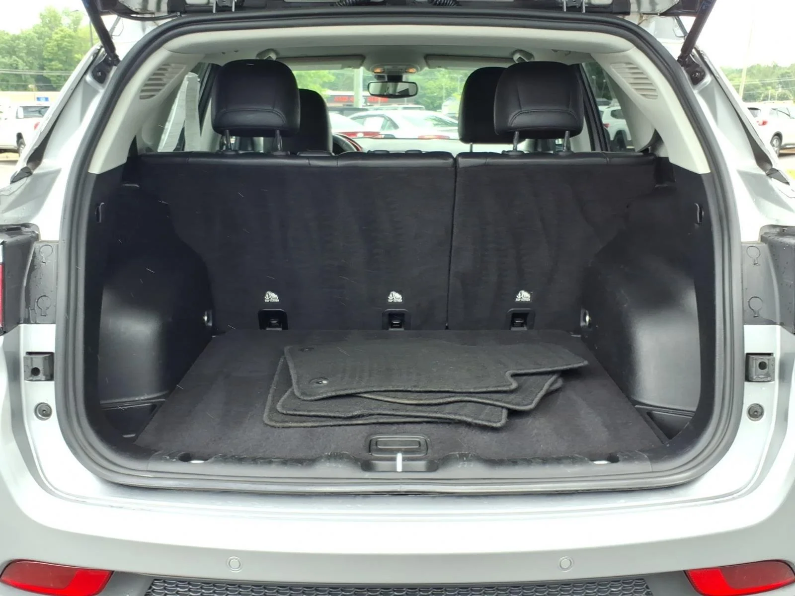 Used 2021 Billet Silver Metallic Clearcoat Jeep Trailhawk image 31