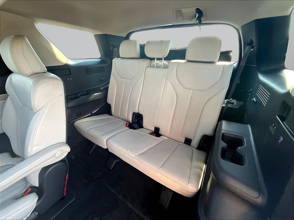 Certified Used 2022 White Hyundai SEL image 29