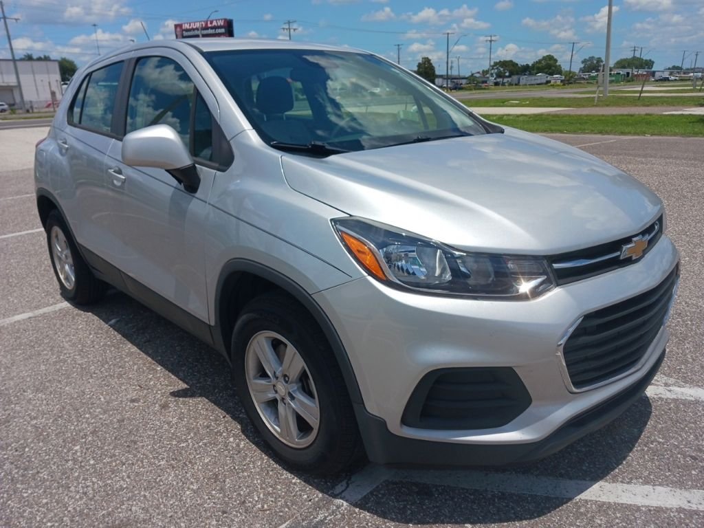 2019 Chevrolet Trax LS's photo