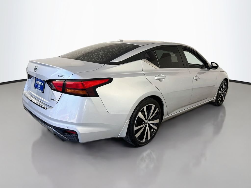 Used 2021 Brilliant Silver Metallic Nissan 2.0 SR image 14