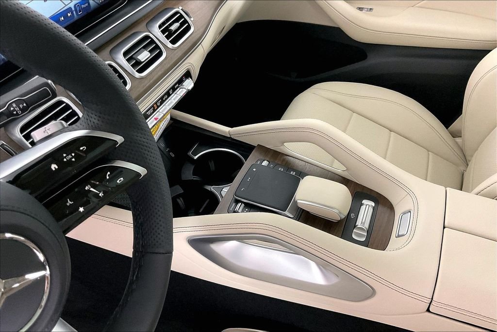 New 2026 Polar White Mercedes-Benz GLS 450 image 8