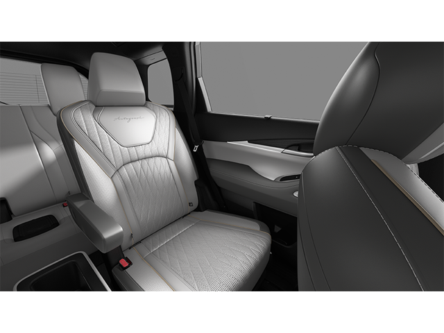 New 2027 2T RAD WHT INFINITI Autograph AWD image 18