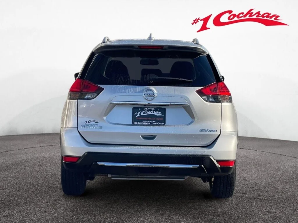 Used 2017 Brilliant Silver Nissan SV image 28