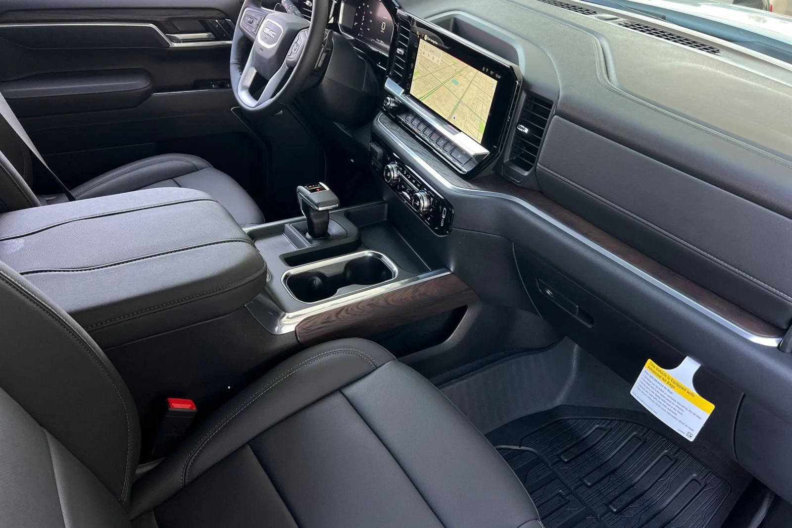2026 GMC Sierra 1500 SLT - Photo 13