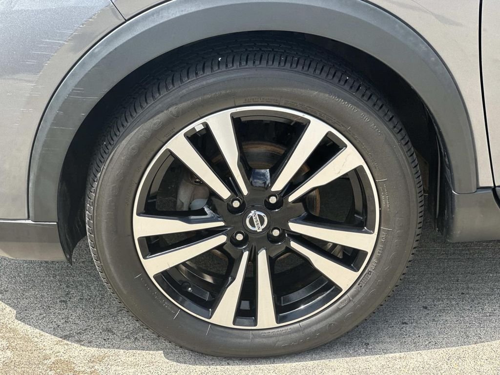 Used 2019 Gun Metallic Nissan SV image 6