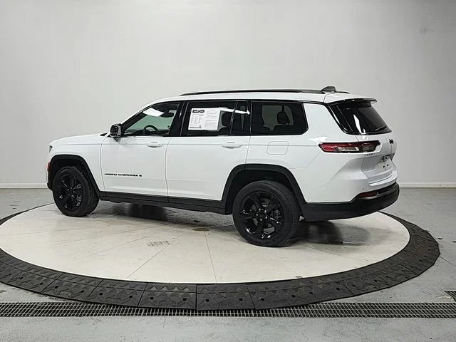 Used 2024 White Jeep Altitude X image 6