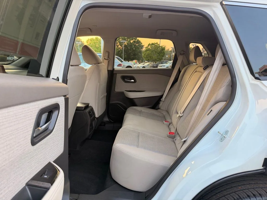 Used 2023 White Nissan SV image 14