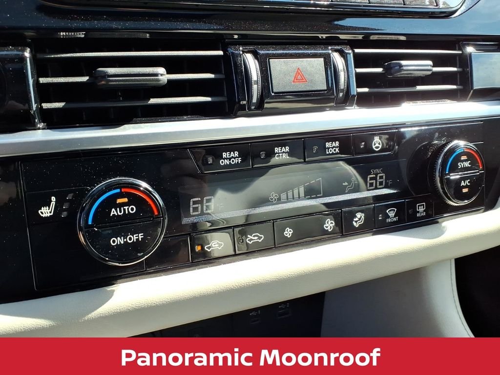 Used 2023 Deep Ocean Blue Nissan SL v6 premium image 12