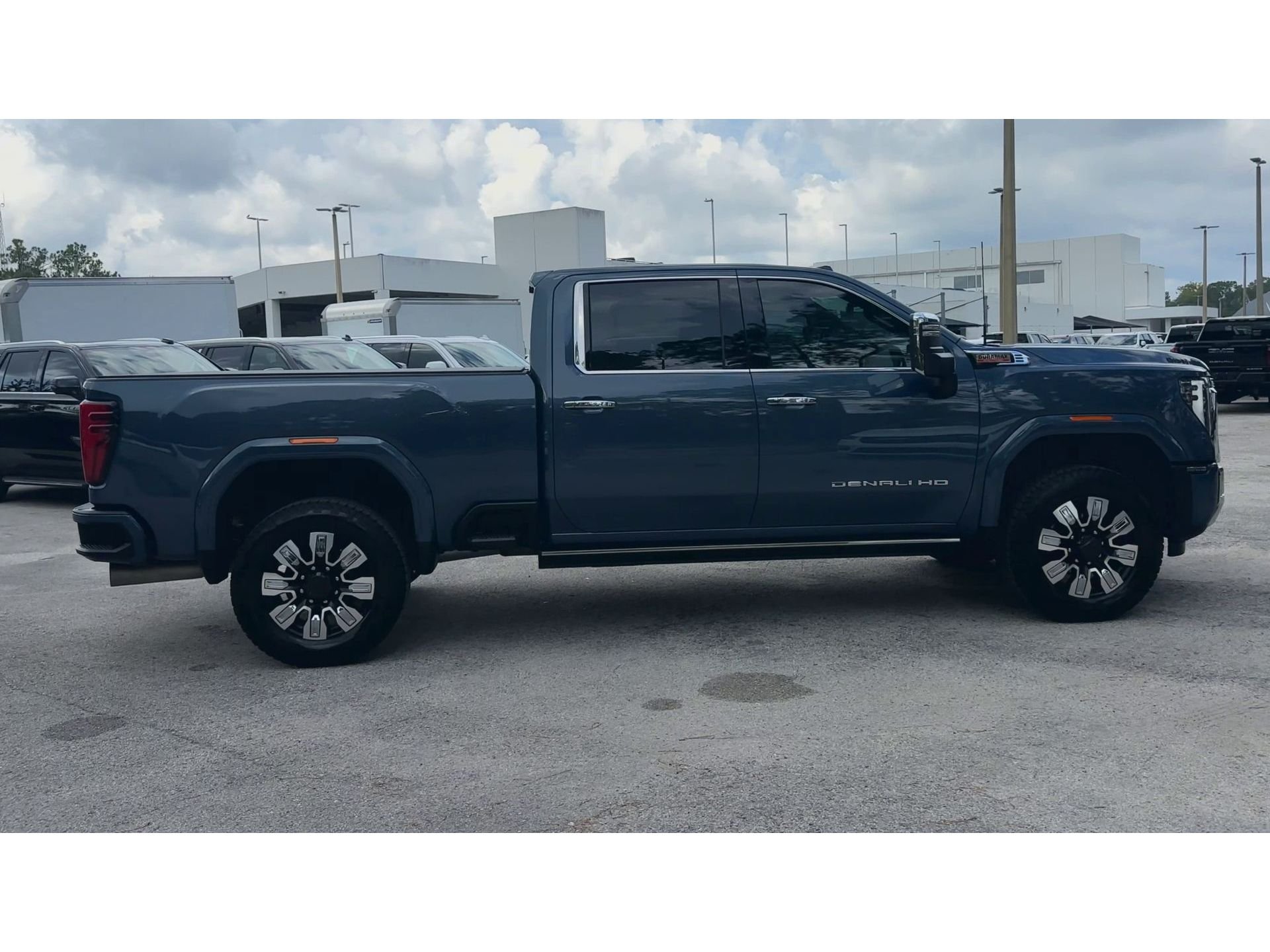 2026 GMC Sierra 2500HD Denali - Photo 9