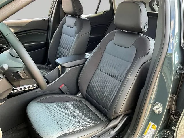2026 Chevrolet Trax LT - Photo 9