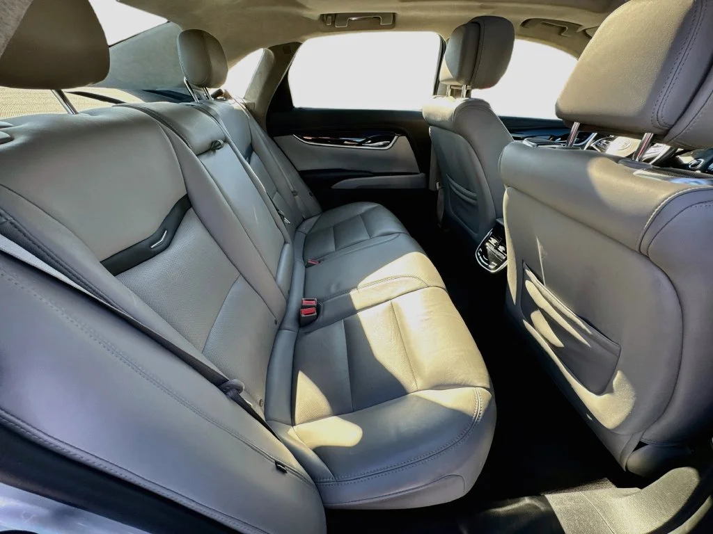 Used 2013 Silver Cadillac Premium image 34