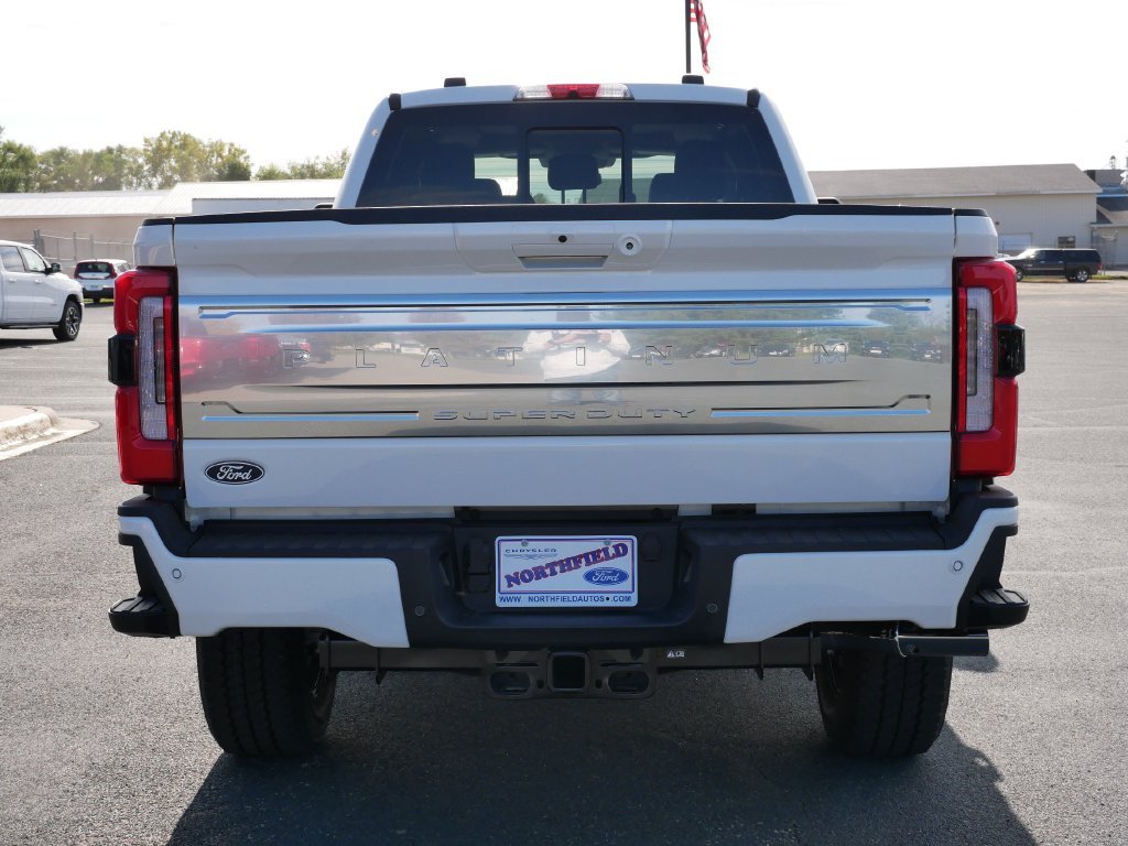 New 2027 Star White Metallic Tri-Coat Ford F-350® Platinum® image 7