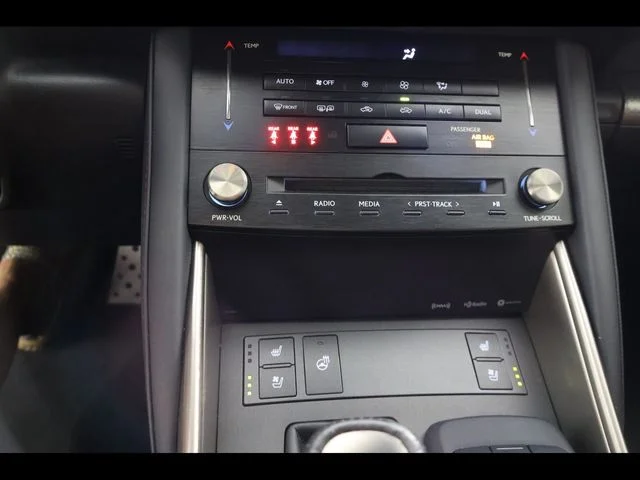 Used 2018 Silver Lexus 300 image 16