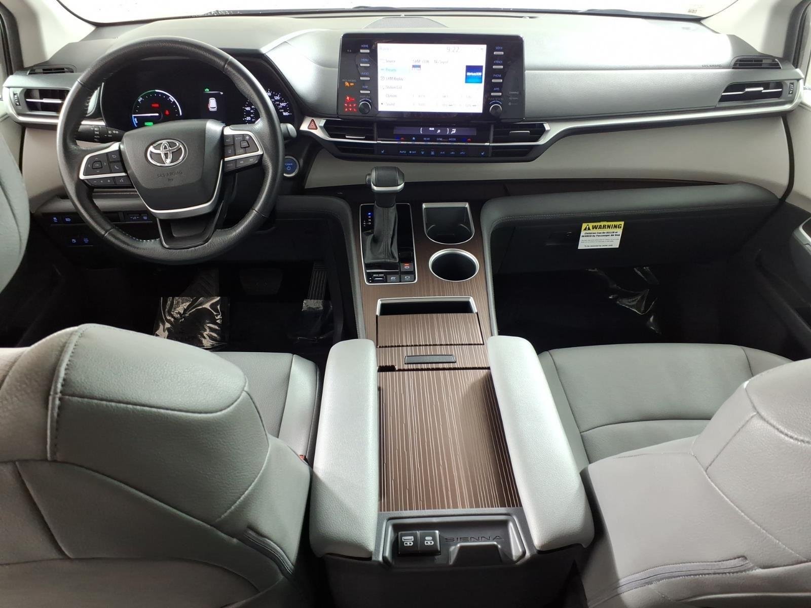 2024 Toyota Sienna XLE - Photo 21