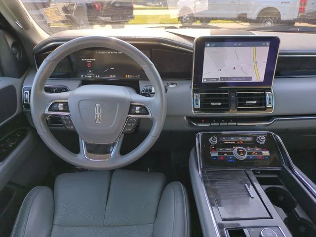 Used 2019 Black Lincoln Reserve image 30