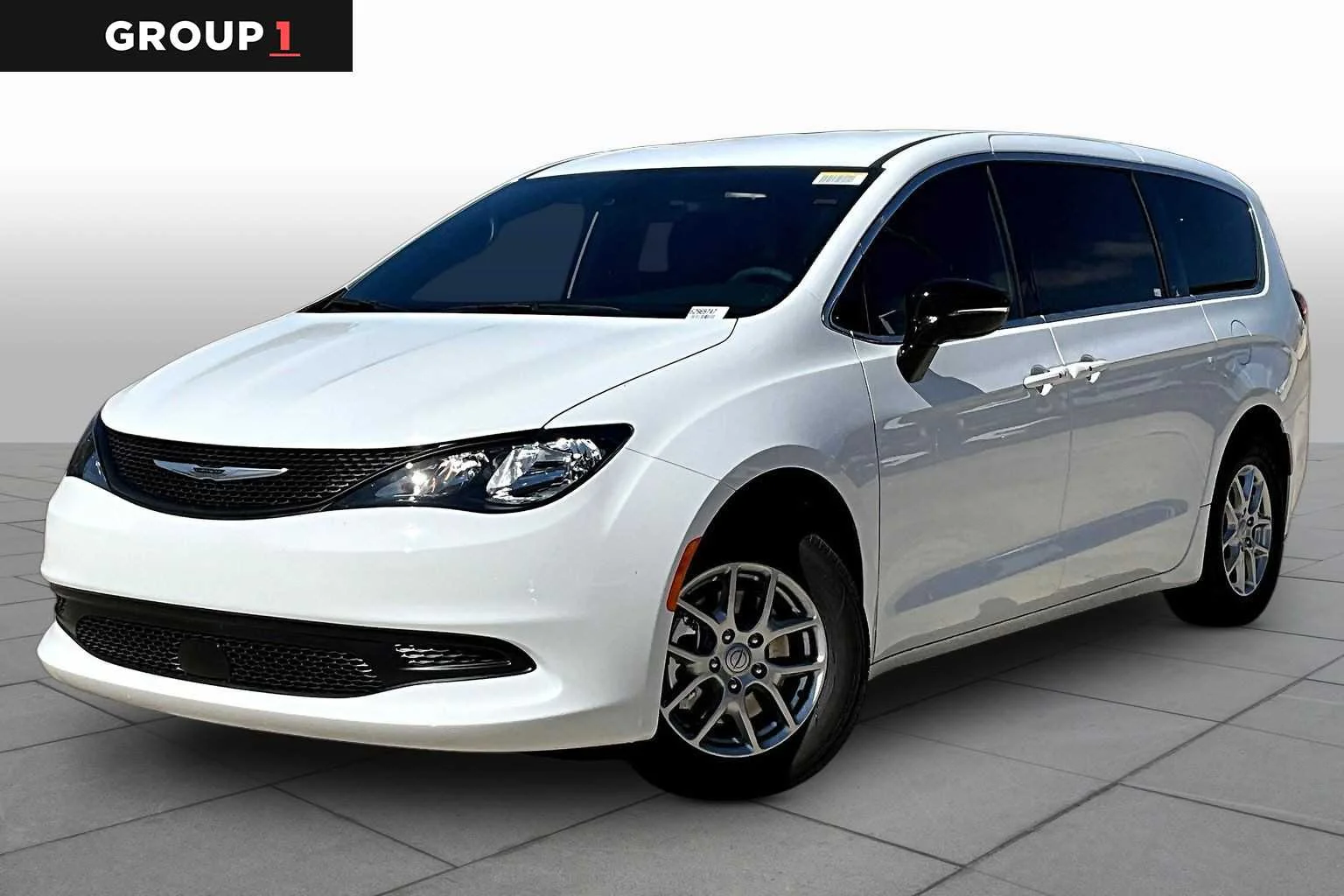 2026 Chrysler Voyager LX's photo