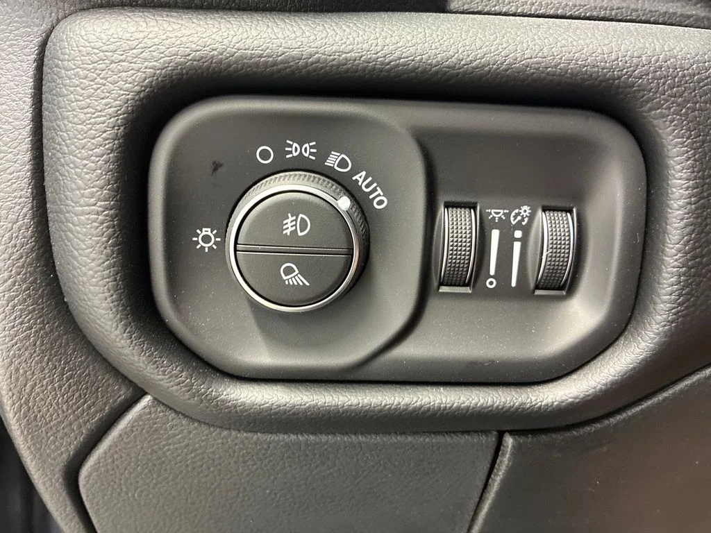 New 2026 Forged Blue Metallic Exterior Paint Ram Laramie image 24
