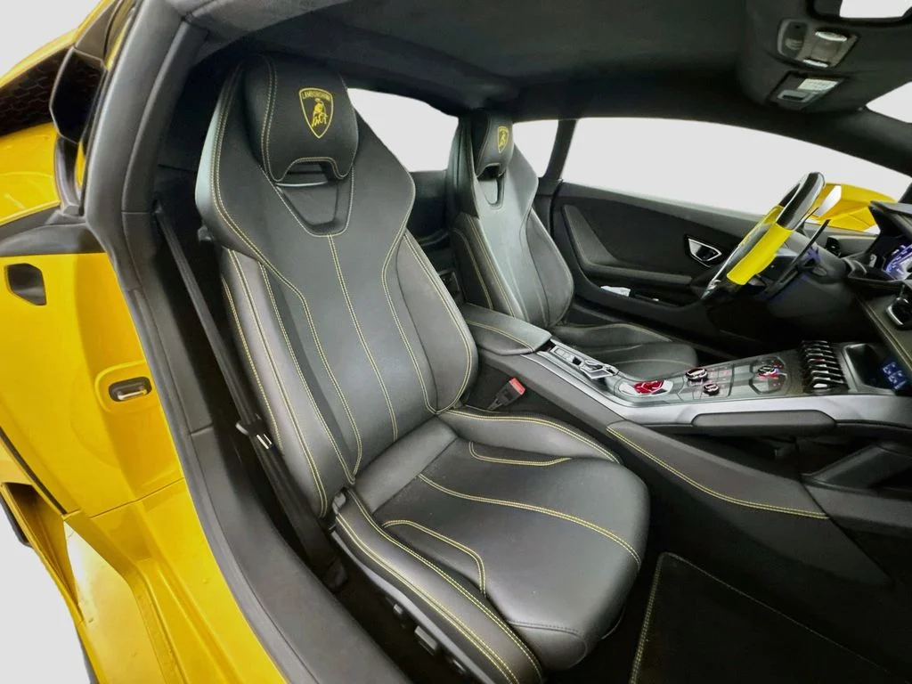 Used 2017 Yellow Lamborghini LP580-2 image 27