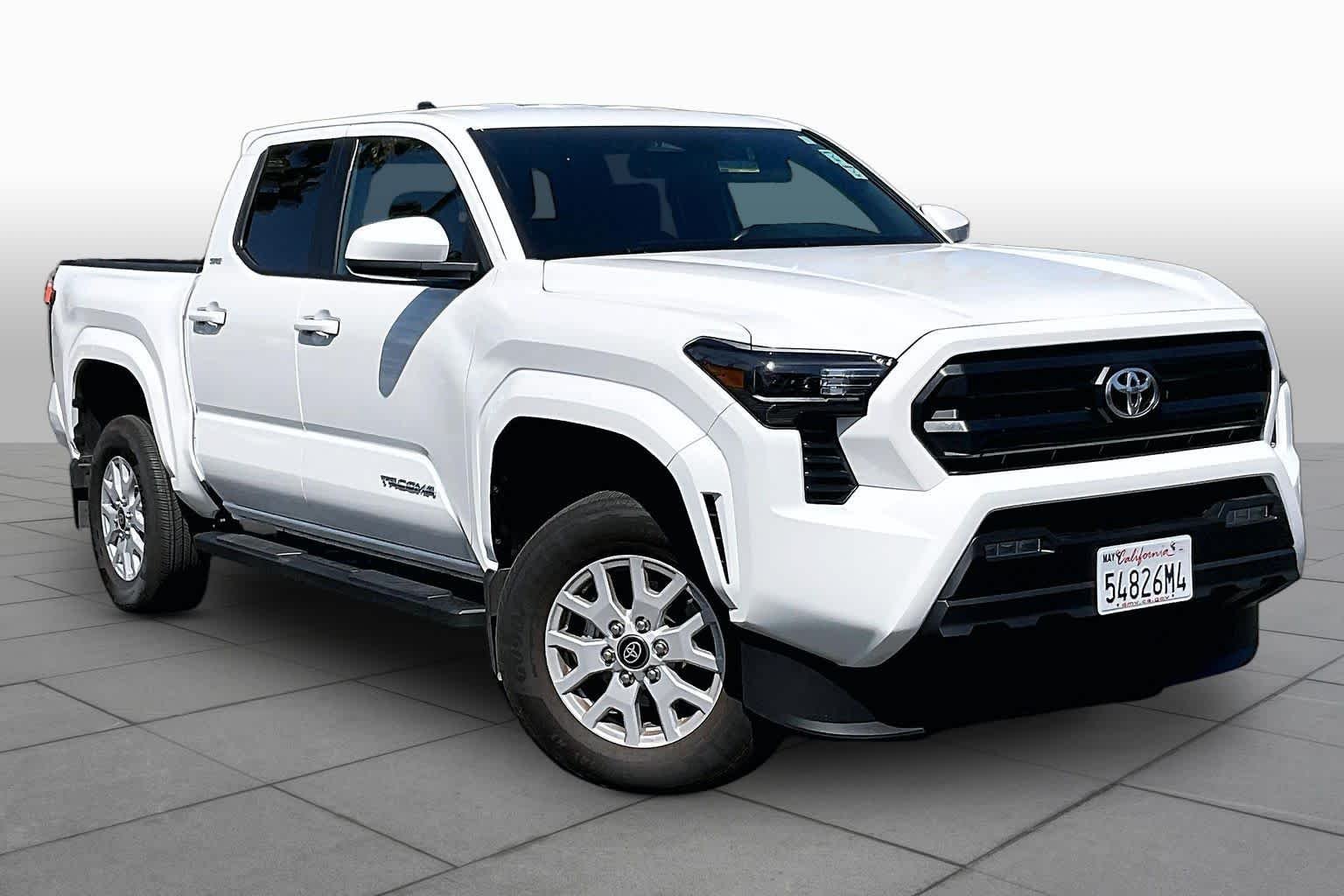 Used 2026 Ice Cap Toyota SR5 image 2