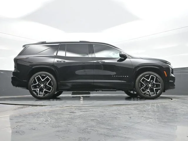 New 2026 Mosaic Black Metallic Chevrolet High Country image 24