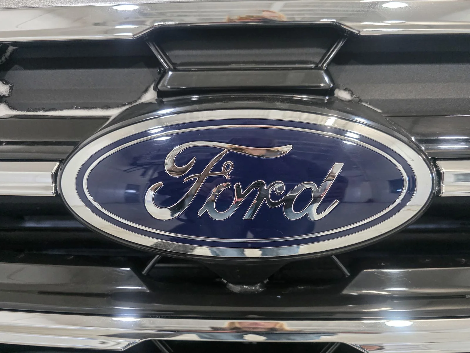 New 2026 Agate Black Metallic Ford Active image 13