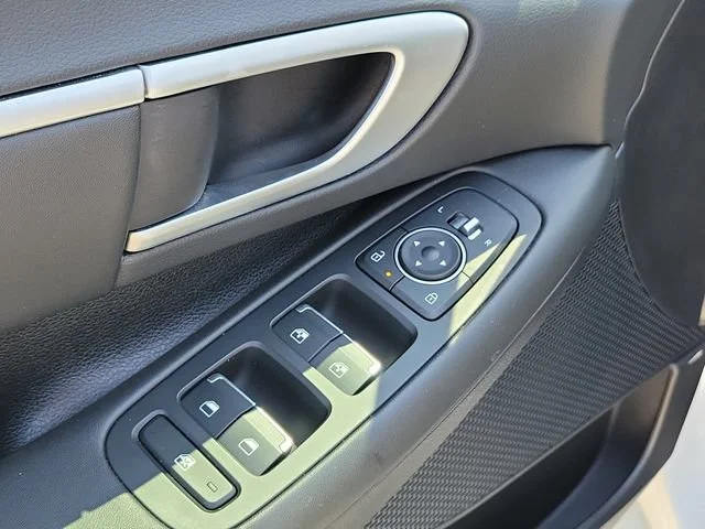 2025 Hyundai Sonata SEL - Photo 21
