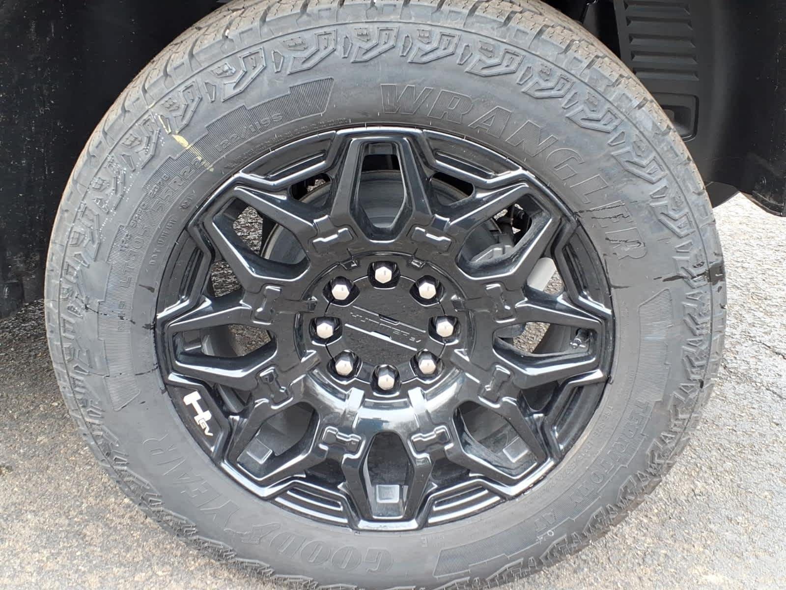 New 2025 Void Black GMC 2X image 8