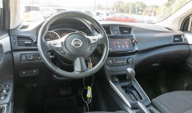 Used 2019 White Nissan S image 13